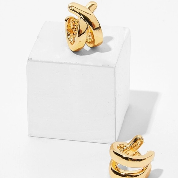 Gold Cross Cuff Earring - Picture 4 of 4